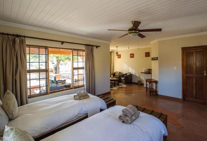 هتل Desert Horse Inn