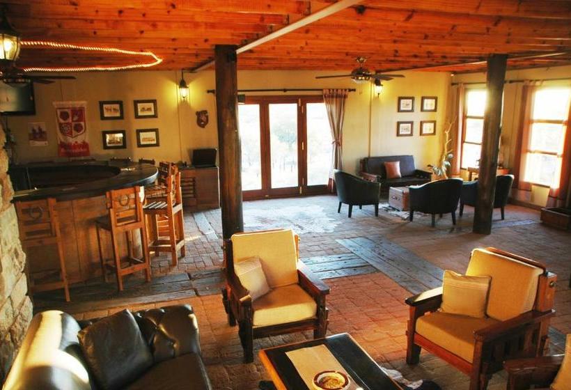 هتل Desert Horse Inn