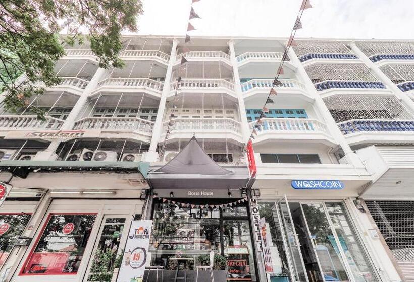 هتل Bossa House Hostel & Cafe