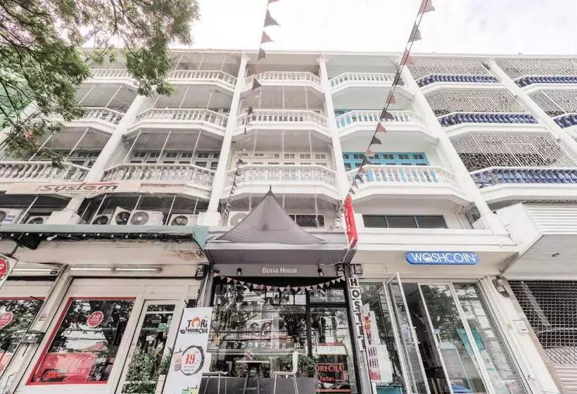 هتل Bossa House Hostel & Cafe