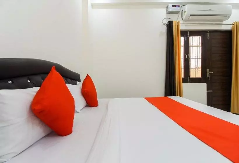 ホテル Oyo 62859 Krishna Cottage