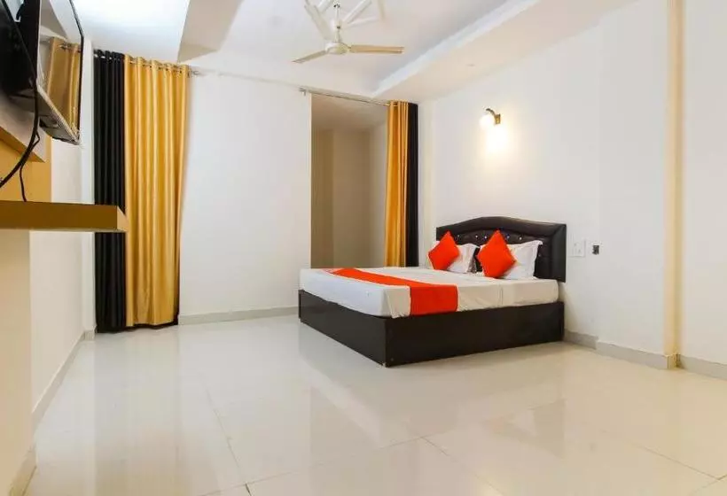 ホテル Oyo 62859 Krishna Cottage
