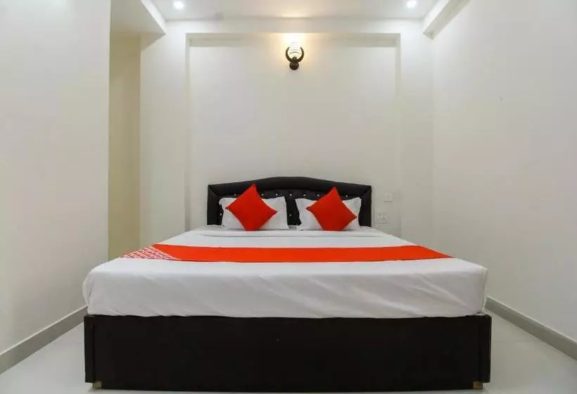 ホテル Oyo 62859 Krishna Cottage