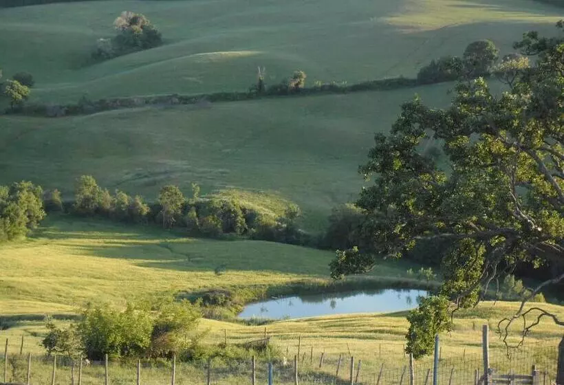 Maaseutuhotelli Poggio Petrella
