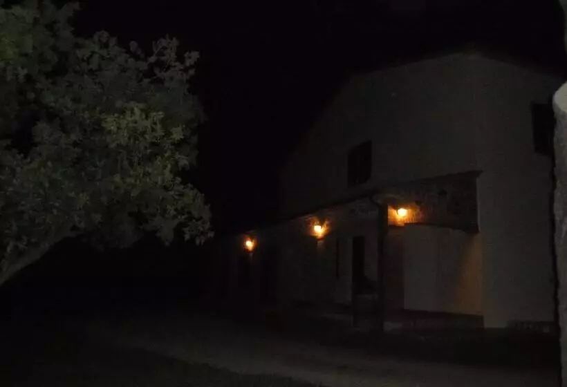 Maaseutuhotelli Poggio Petrella