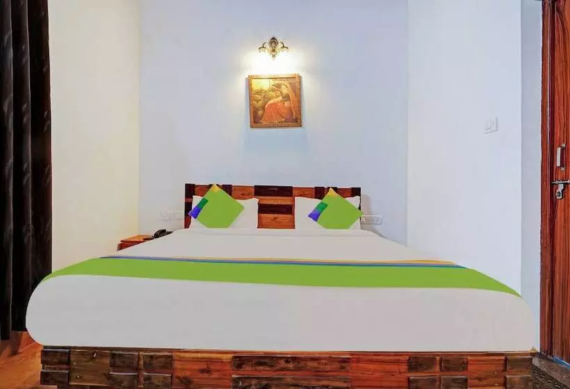 Hotelli Treebo Alaka Rester Homestay