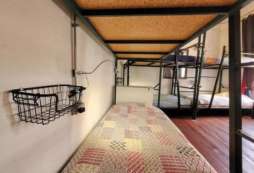 Maki Hostels & Suites Valparaiso