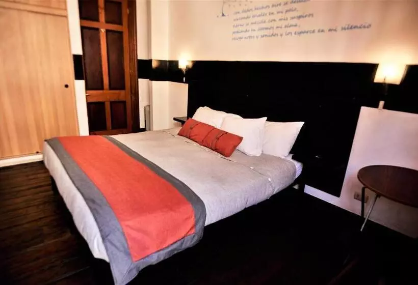Maki Hostels & Suites Valparaiso