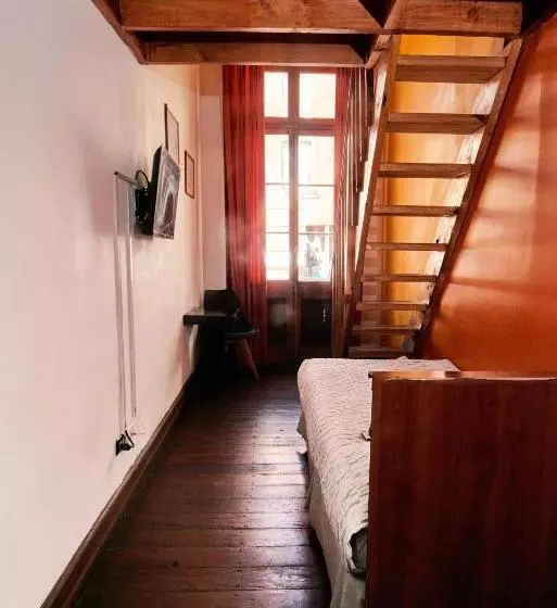 Maki Hostels & Suites Valparaiso