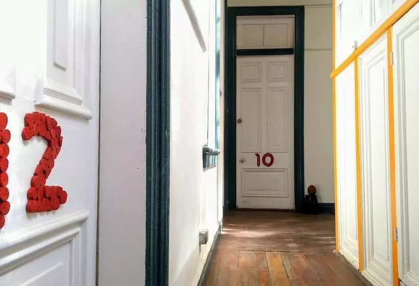 Maki Hostels & Suites Valparaiso