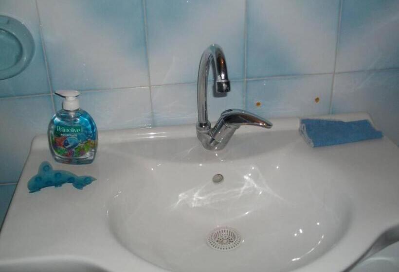 پانسیون Guest House Cinderella