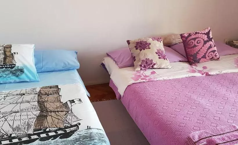 پانسیون Guest House Cinderella