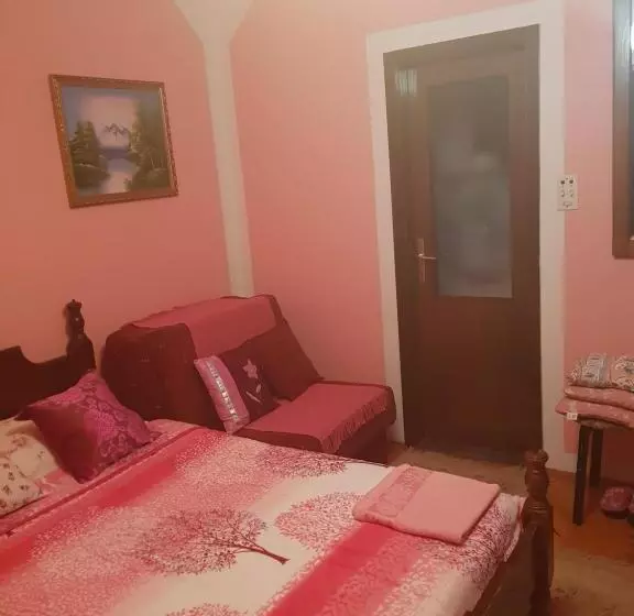 پانسیون Guest House Cinderella