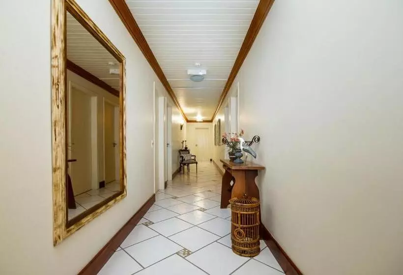 ペンション Pousada Casa Gialla Campos Do Jordao