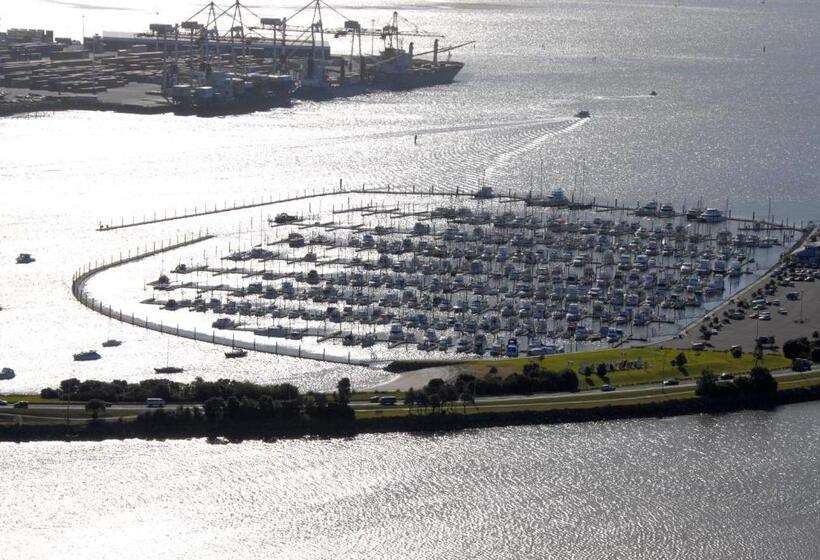 Top Of The Town Bed & Breakfast