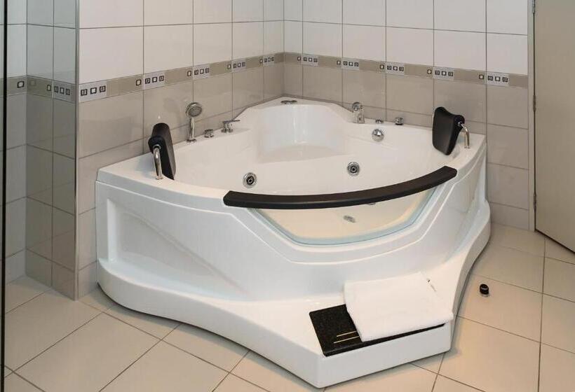 Top Of The Town Bed & Breakfast