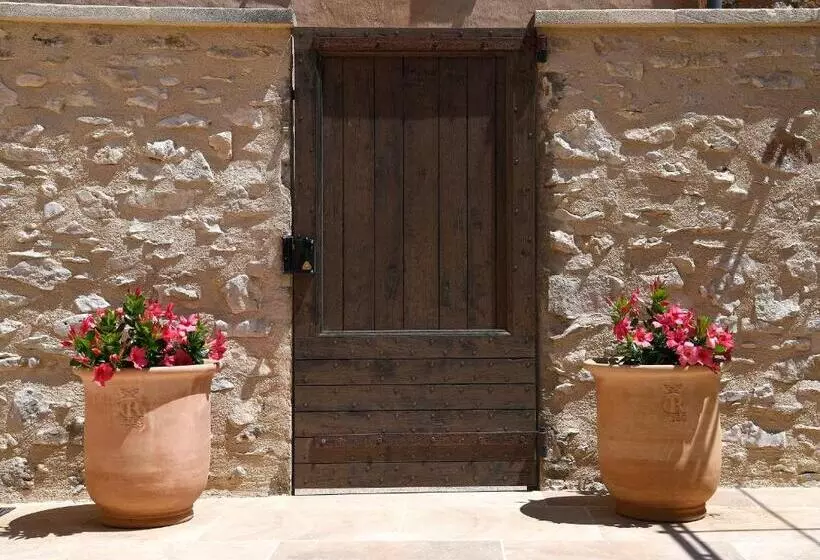 Aamiaismajoitus (B&B) Bastide Des Demoiselles