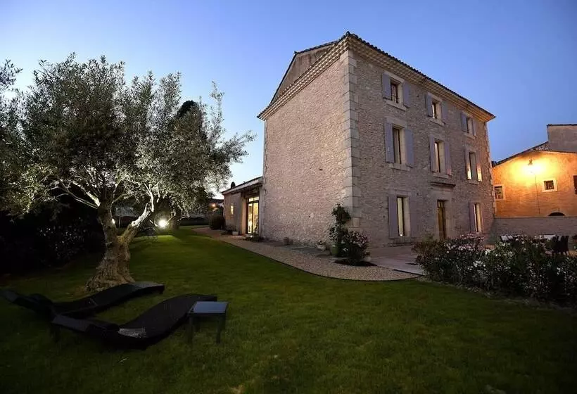 Aamiaismajoitus (B&B) Bastide Des Demoiselles