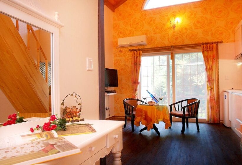 فندق As First Time Pension