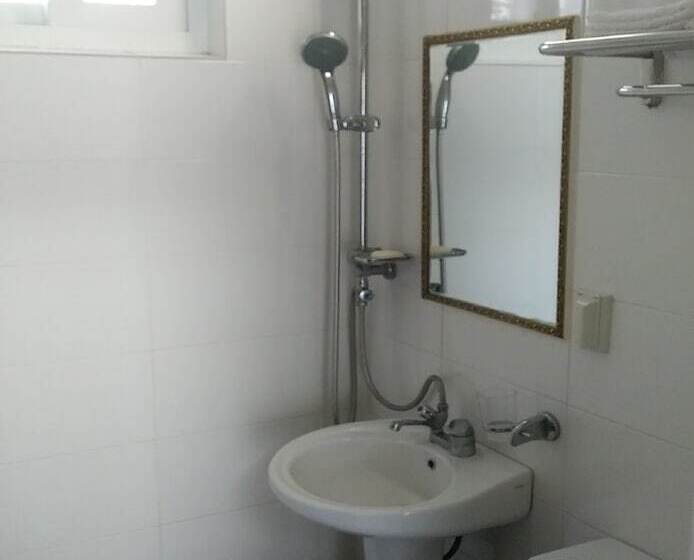 فندق As First Time Pension