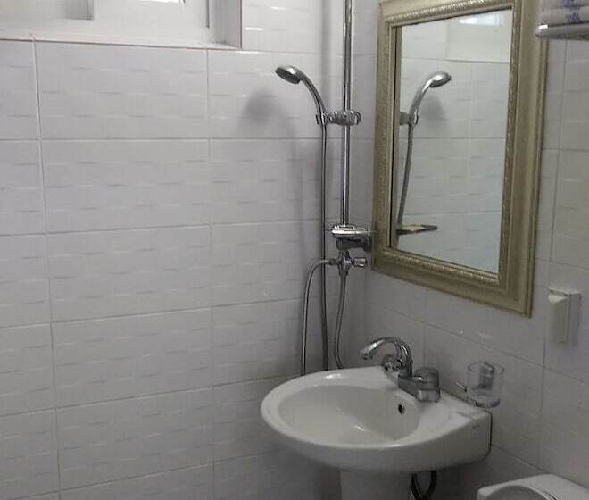 فندق As First Time Pension