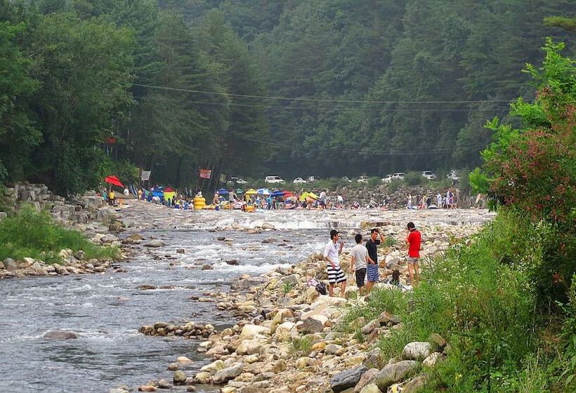 فندق As First Time Pension