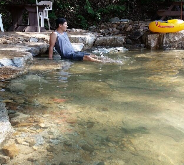 فندق As First Time Pension