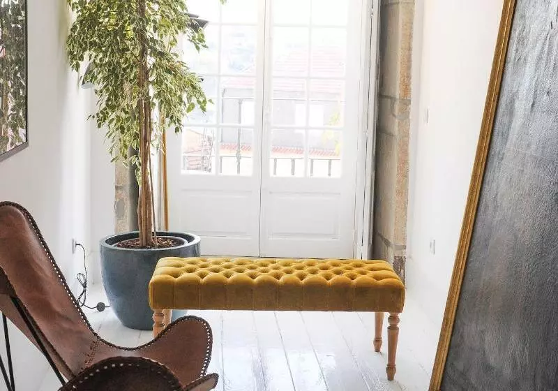 هتل Mo House