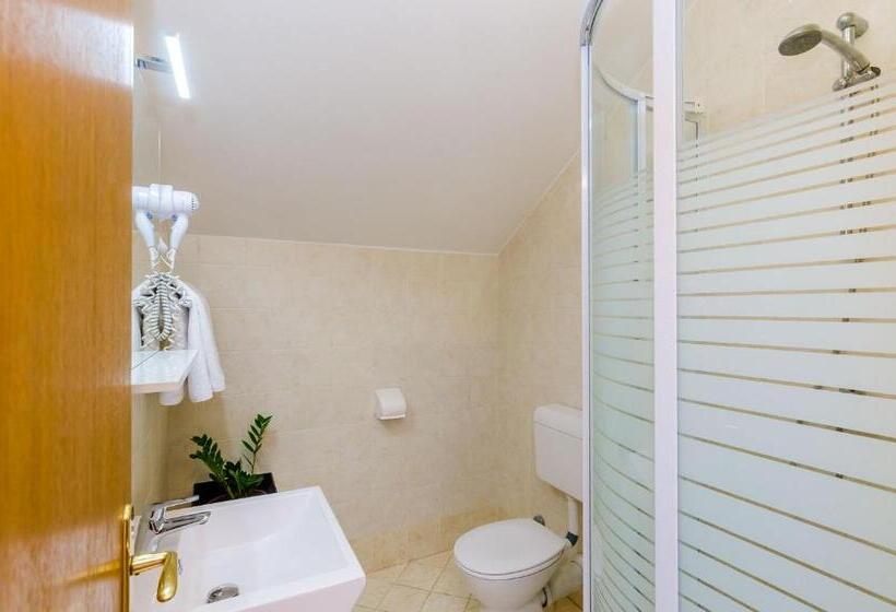 בית מלון כפרי Pansion Srebreno