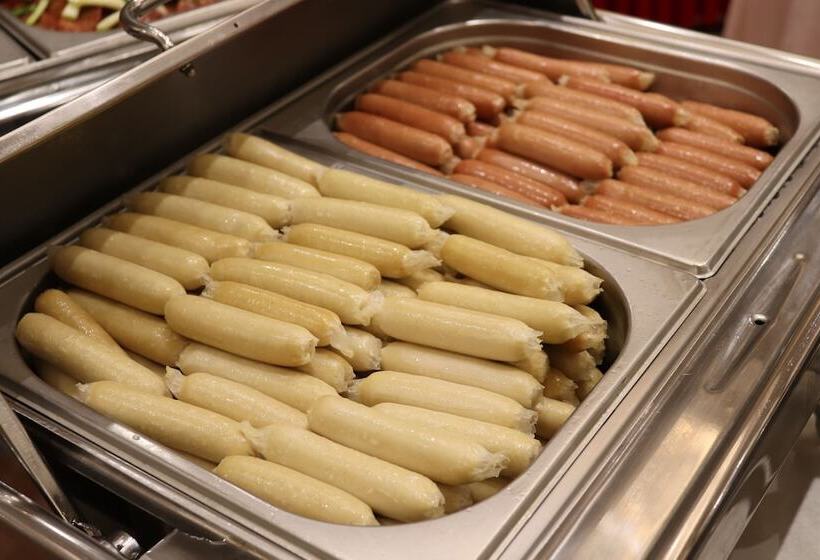 בית מלון כפרי Queensir International