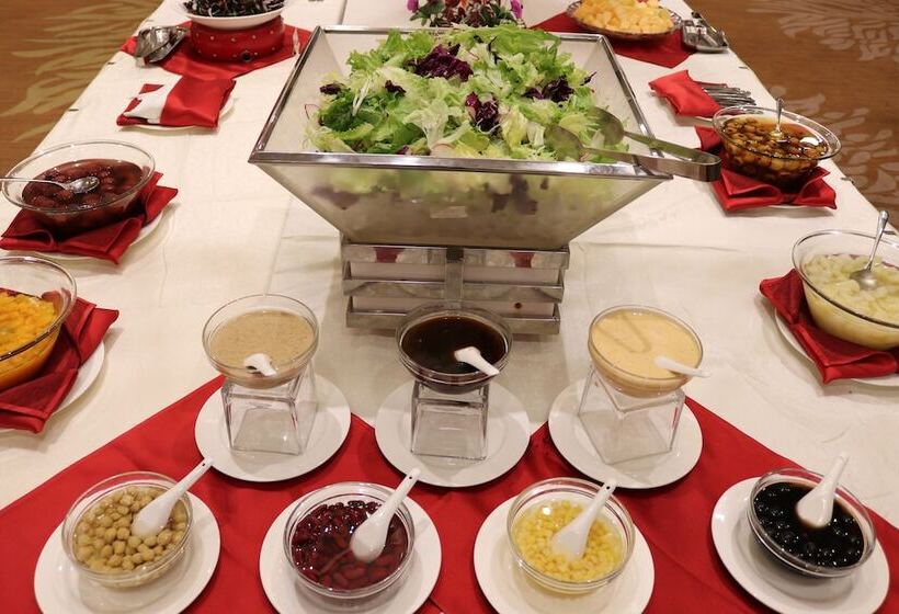 בית מלון כפרי Queensir International