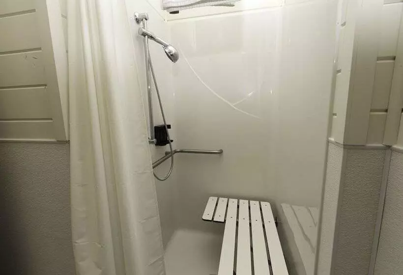 Motelli Swiftcurrent Motor Inn And Cabins   Inside The Park