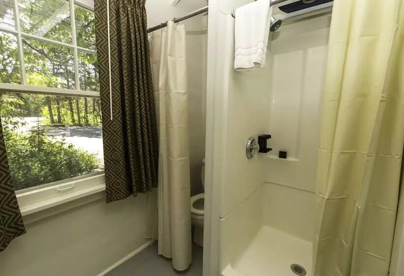 Motelli Swiftcurrent Motor Inn And Cabins   Inside The Park