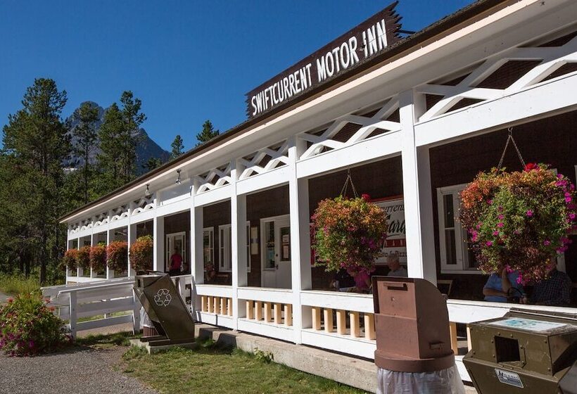 فندق على الطريق Swiftcurrent Motor Inn And Cabins   Inside The Park