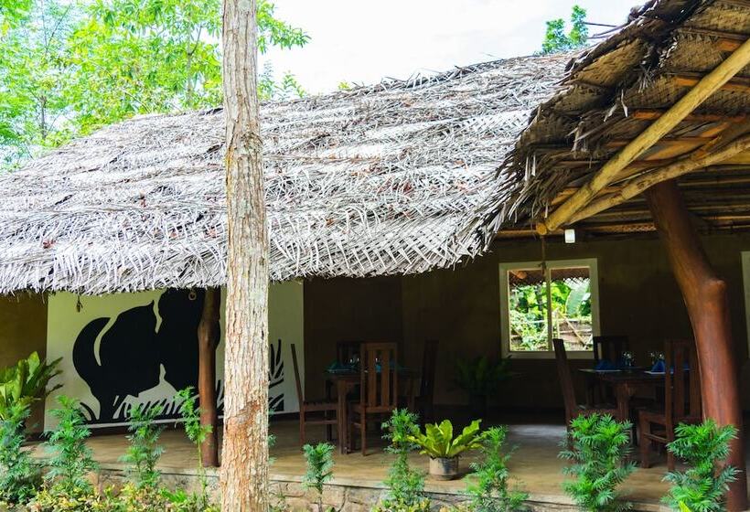 منتجع Kandy Cabana