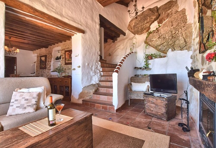 Authentic Country Home With Private Swimming Pool Near The Torcal De Antequera Nature Park