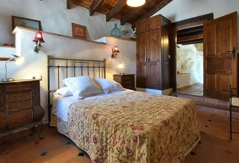 Authentic Country Home With Private Swimming Pool Near The Torcal De Antequera Nature Park