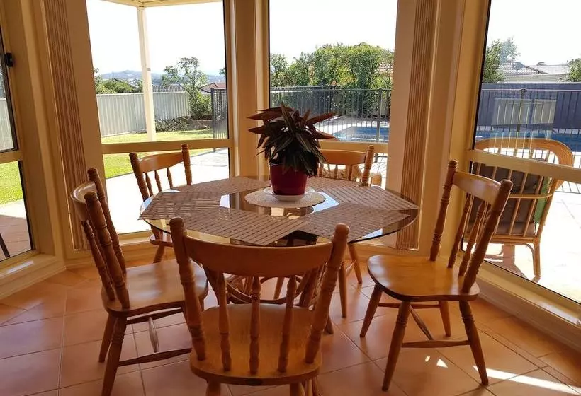 تختخواب و صبحانه Anja S Place In The Hunter Valley