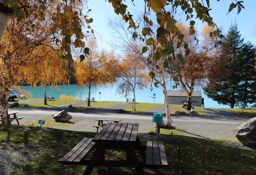 Hotelli Lakes Edge Holiday Park