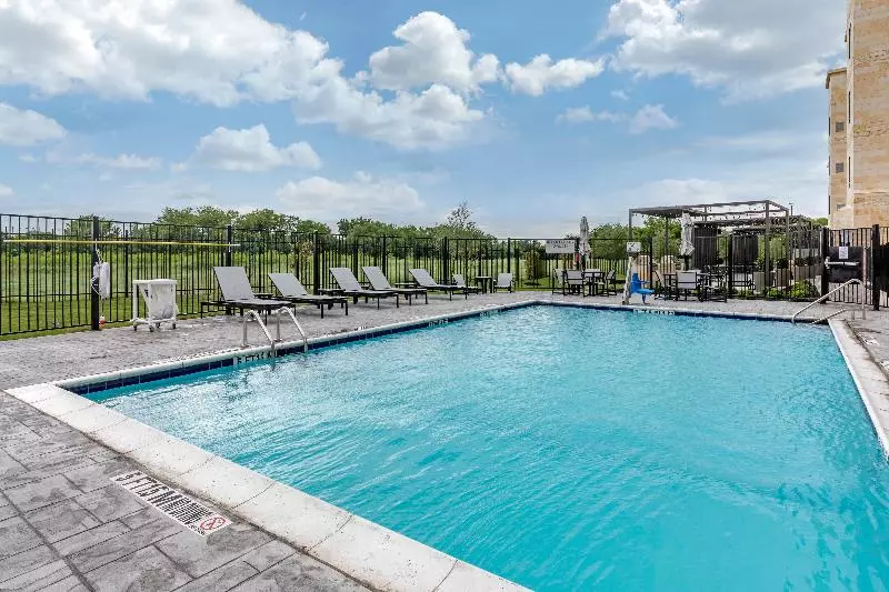 Hotelli Staybridge Suites Grand Prairie Near Epic Central, An Ihg