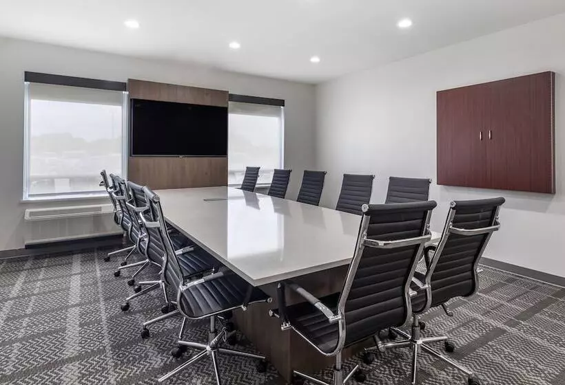 Hotelli Staybridge Suites Grand Prairie Near Epic Central, An Ihg