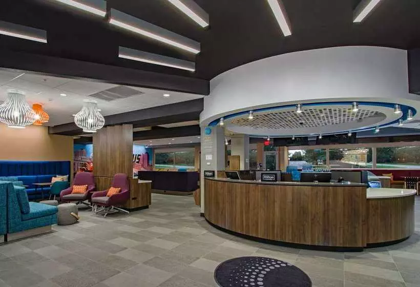 Hotelli Tru By Hilton Columbus Airport