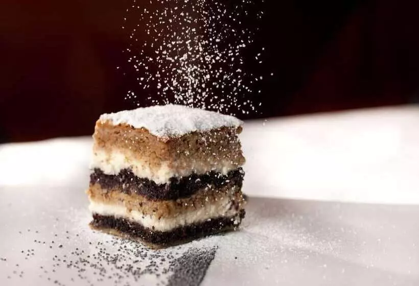 پانسیون Guest House Tara