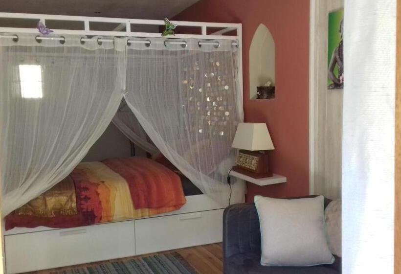 بنسيون Le Frangipanier