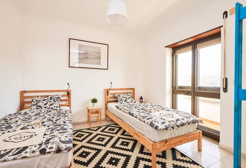 بنسيون Rapture Surfcamps Ericeira