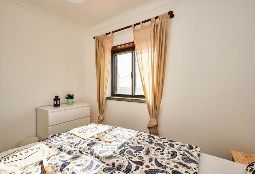 بنسيون Rapture Surfcamps Ericeira