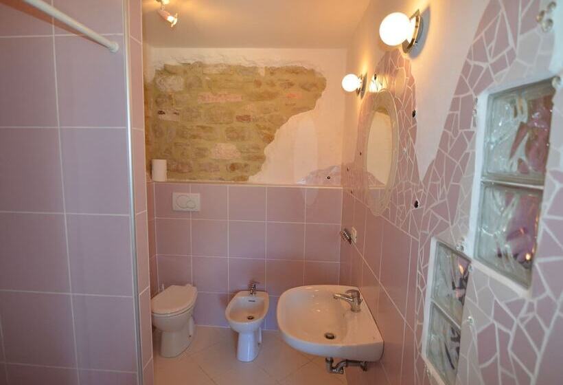 Quaint Cottage In Pergola With Garden