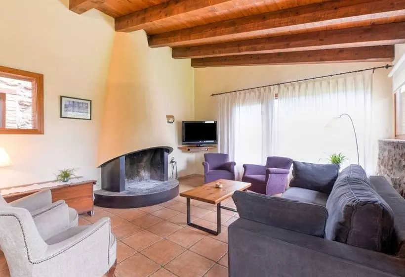 Rural Cottage In The Catalonian Prepyrenees