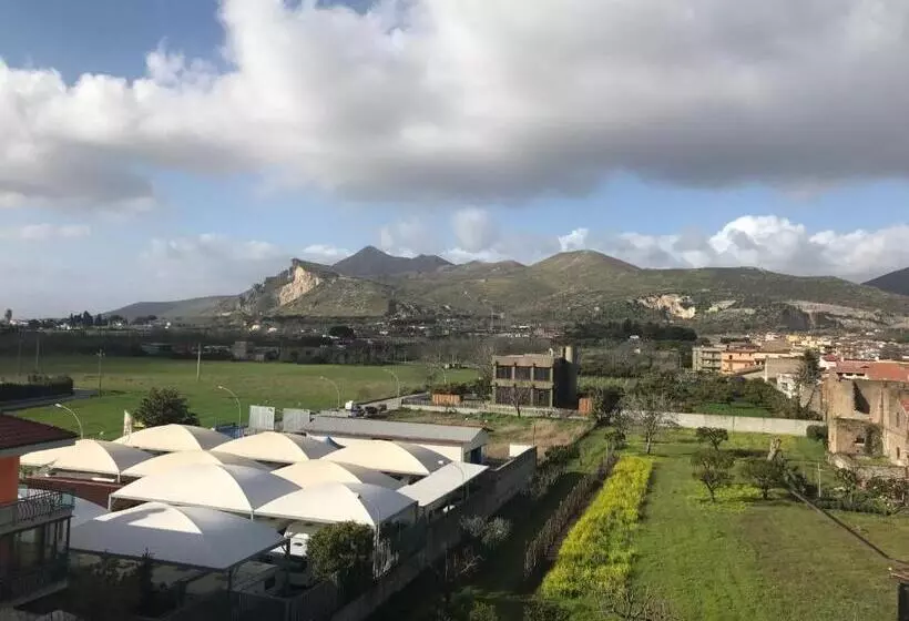 ベッドアンドブレックファースト Caserta Royale Apartment