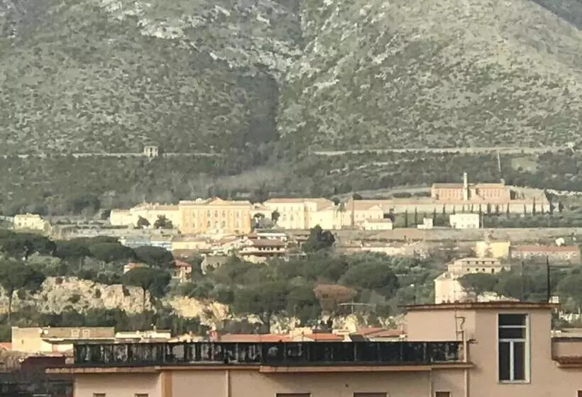 ベッドアンドブレックファースト Caserta Royale Apartment